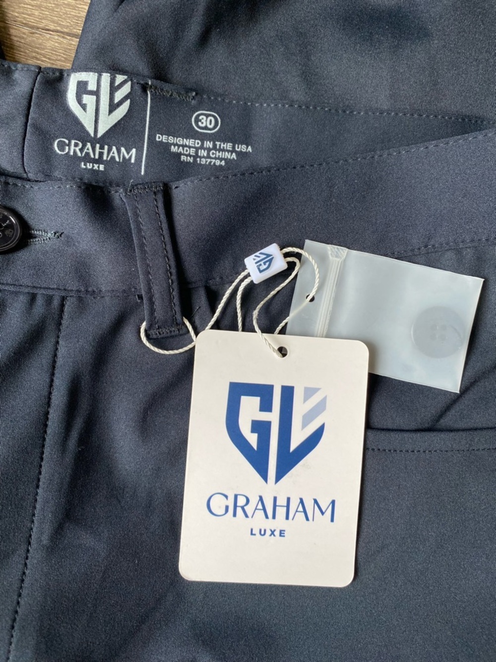 NEW Graham Luxe Golf Performance Stretch Shorts Size 30 - Picture 5 of 8